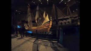 Корабль Васа 1628 года в музее Стокгольма