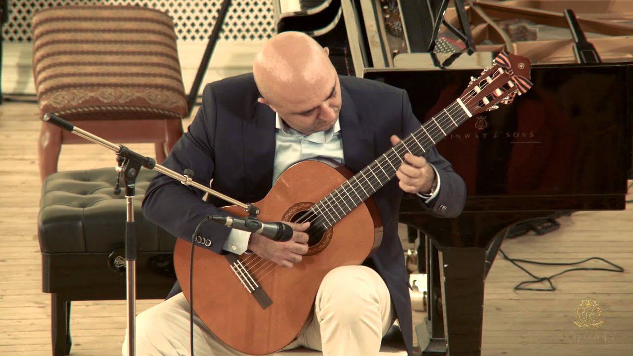 V. Gomez, "Romance" plays doctor Jawad Aleskerov. смотреть онлайн