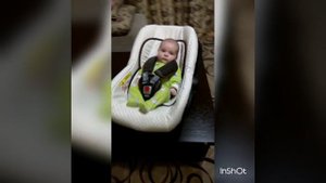 Малыш и автолюлька