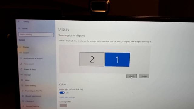 Don't buy a bigger monitor. Add a second monitor to your computer. смотреть онлайн