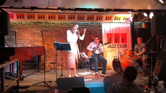 Натали Файзулина поёт песню из реп-ра Патрисии Каас. смотреть онлайн