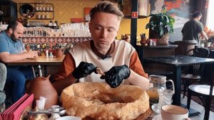 Где самые большие хачапури и чебуреки в Москве?