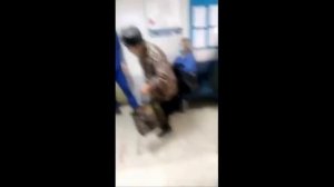 Ростовская бабуля материт врачей. Её доктор заболела и приём больных отменили