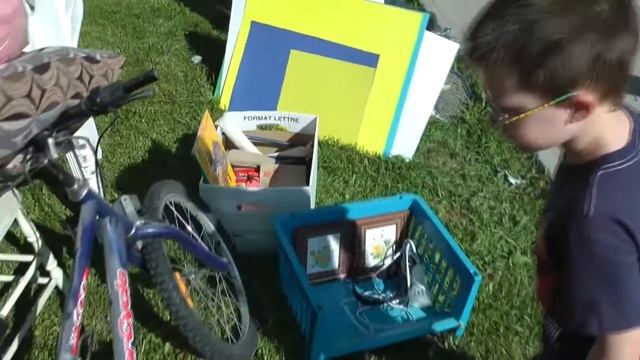 Take me (бесплатные вещи) или как уехать на велосипеде смотреть онлайн