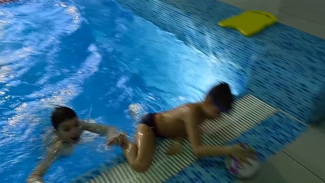 7.03.2022 года бассейн Электрон с братьями смотреть онлайн