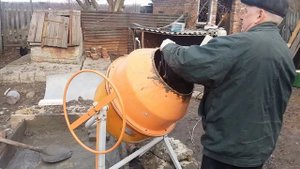8. Заливка пола бани бетоном