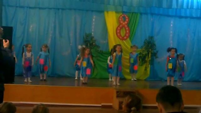 Танец "Коротышки"