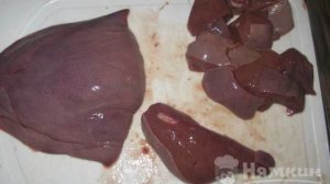 Свиная печень в сметанном соусе