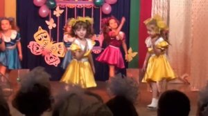 танец Кукляндия