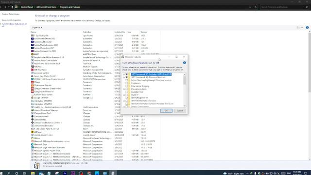 How to use Ultimate Windows Tweaker 4 remove Shortcut desktop icon
