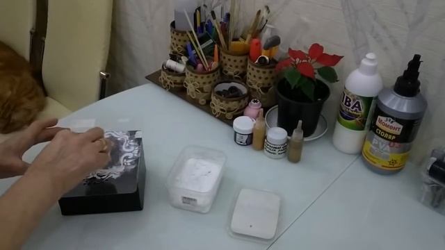 ДЕКУПАЖ ШКАТУЛКИ ИЗ КАРТОННОЙ КОРОБКИ.