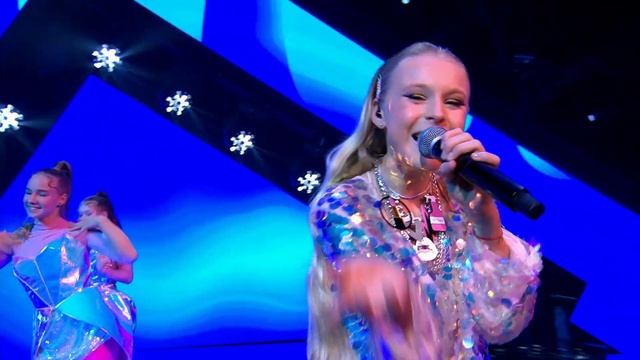 Таня Меженцева - Mon Ami смотреть онлайн