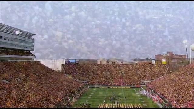 Fighter Jets Fly Over Kinnick (2010) смотреть онлайн