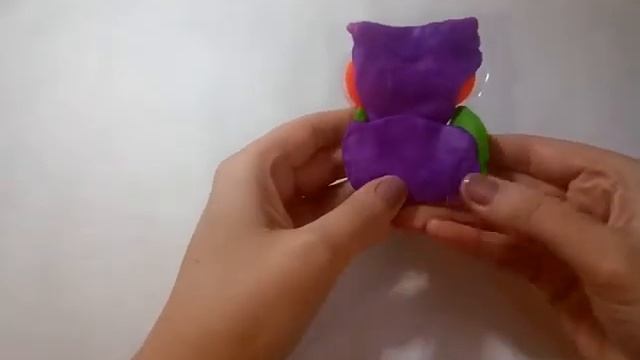 Лепим сову из пластилина. We make an owl of plasticine смотреть онлайн