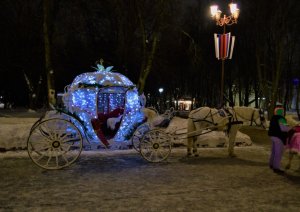 Софийская площадь в Великом Новгороде, подготовка к Новому году 2023, 10 декабря 2022