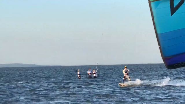 Кайтсерфинг в Анапе. Станица Благовещенская. Кайт школа RUSSIAN-WIND. Семейный отдых.