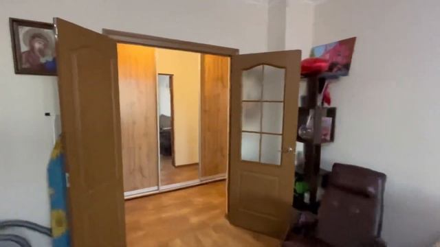 Продам квартиру в Крыму Симферополь, ул Индустриальная. Общая площадь 70кв.