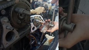 Затяжка болтов на распредвалах форд транзит 2.4 tdi