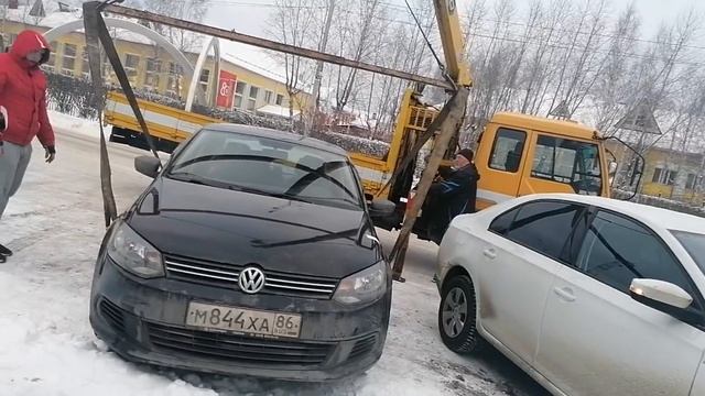 Для тех, кто в БРОНЕПОЕЗДЕ-продолжает работать ЭВАКУАТОР смотреть онлайн