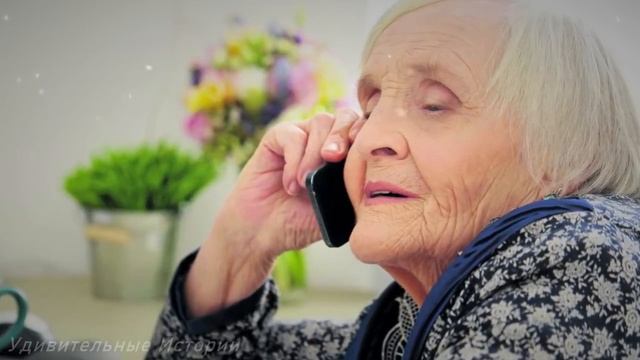 Зачем тебе старуха новая стрижка, тебе уже помирать пора! Смеялись над бабулей в парикмахерской... смотреть онлайн