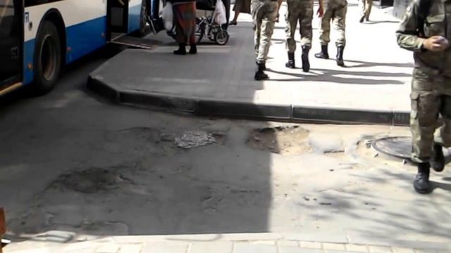 помощь инвалиду смотреть онлайн