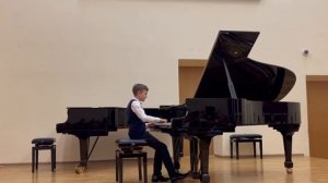 Юсов Семён 5 класс Григ "Вальс" ор.38