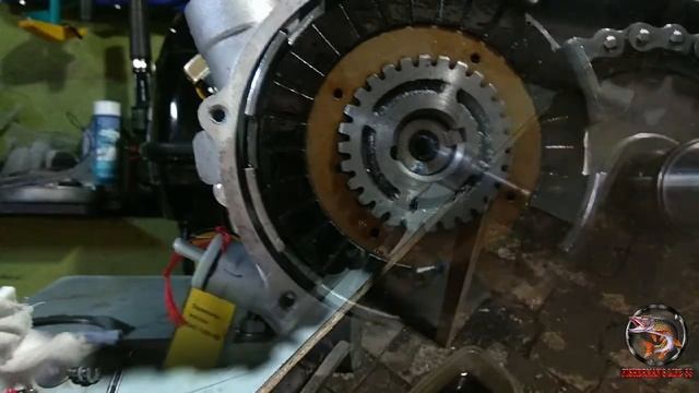 Снегокат Хаски, меняю двигатель 6,5 на 8,0 л. смотреть онлайн