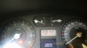 Плавает стрелка уровня топлива