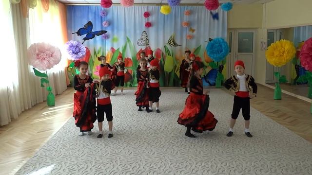 Испанский танец. Пасодобль, Старшая группа детсада № 160 г. Одесса 2018.