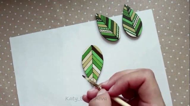 Видео минутка! Ручная роспись деревянной заготовки