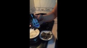 Готовлю и ем саранчу. Жаренная саранча.