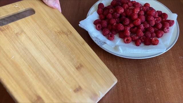 Малинаны дұрыс қатыру жолы. Малина қатыру. Заморозка малины. Малина на зиму. Заморозка жасау смотреть онлайн