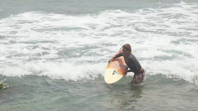 A Bali Indonesia Must See // Uluwatu Beach смотреть онлайн