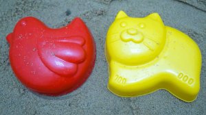 Пляжные игрушки играем в песочнице с песочными котами и голубями слушаем детскую песню