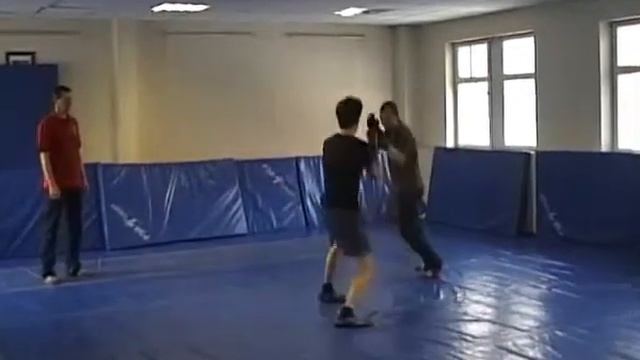 Бои 18.02.2912.flv смотреть онлайн