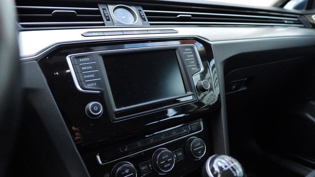 VW Passat B8 (2015) | Bezpečný online nákup vozu смотреть онлайн