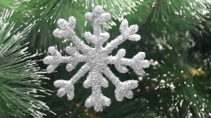 Снежинка из ватных палочек