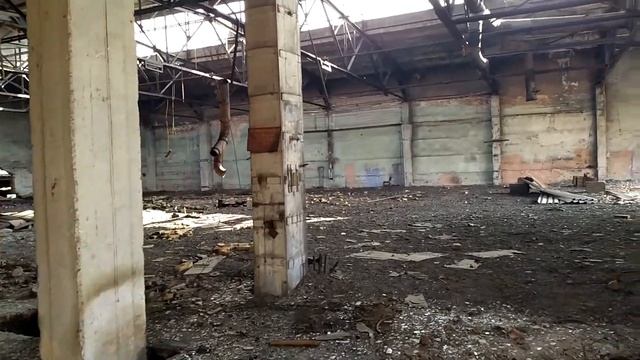 Сталк по заброшенному стеклозаводу (часть 1). Ул.Борсоева 109, г.Улан-Удэ. \LIVE VIDEO смотреть онлайн