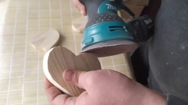Как сделать подсвечник в форме сердца своими руками?