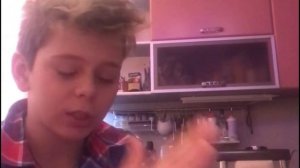 Что если засунуть 10 ватных палочек в нос