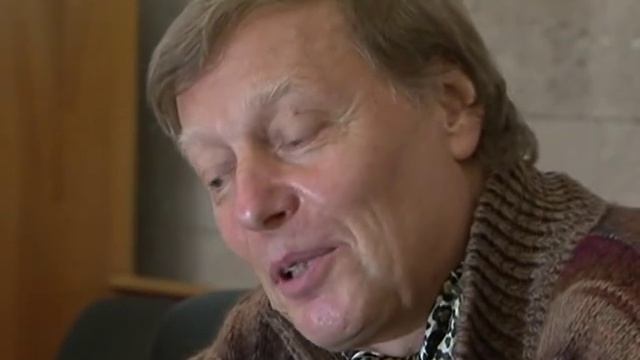 Виктор Немчинов о секретах профессии синхронного переводчика и английского языка смотреть онлайн