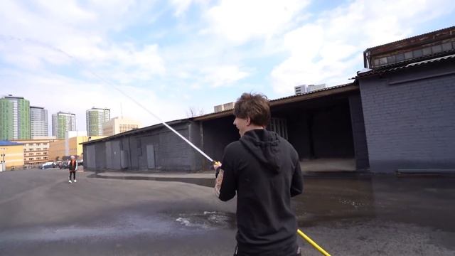 Кто Последний Отпустит Руку, Получит Lamborghini Челлендж ! смотреть онлайн