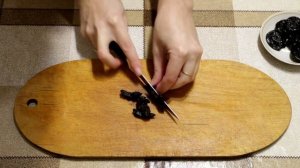 Слоеный салат с мясом и черносливом - ОЧЕНЬ ВКУСНЫЙ и простой рецепт - Про Вкусняшки