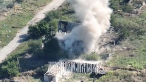 Удар по ПВД ВСУ в н.п. Пятихатки/Strike at the AFU position in Pyatikhatki village