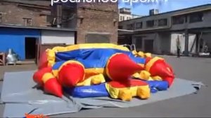 Надувной батут "Замок бочка"