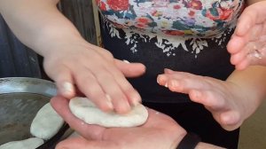 Мчади (кукурузные лепешки)/ Mchadi (corn tortillas)