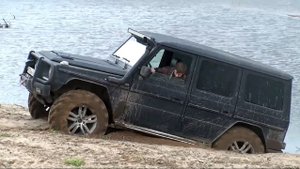 Рубимся в песке на в недорожнике Мерседес Гелендваген 39.