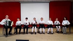 ВО ПОЛЕ БЕРЕЗА СТОЯЛА Ансамбль ложкарей  "Забавушка"