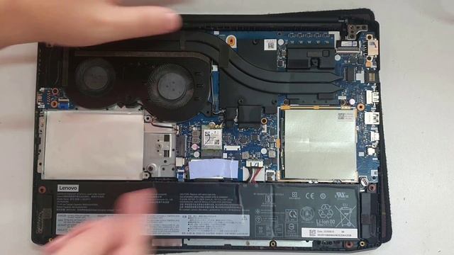 Lenovo Laptop Ideapad Gaming 3 15ARH05 Upgrading the RAM and Cleaning The CPU and GPU fan (2022) смотреть онлайн