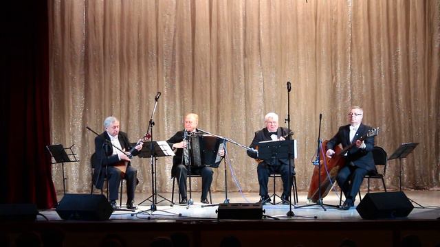 Совместный концерт квартета "Московская балалайка" и солистов вокальной студии "Камертон" смотреть онлайн